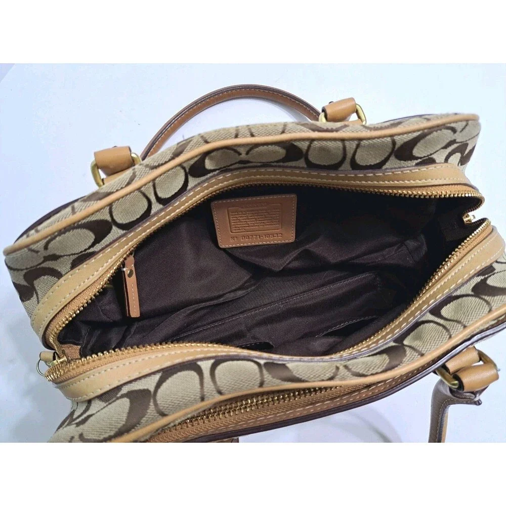 COACH 10532 Signature Hamptons Carryall Satchel Handbag Purse Brown Beige